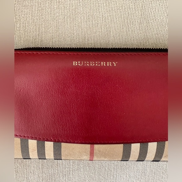 Burberry Wallet - Picture 4 of 11